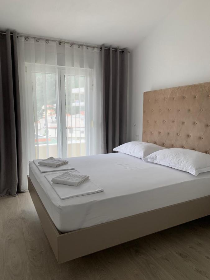 Villa Luxuria Baška Voda Eksteriør billede