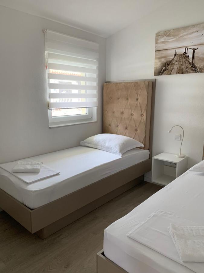 Villa Luxuria Baška Voda Eksteriør billede
