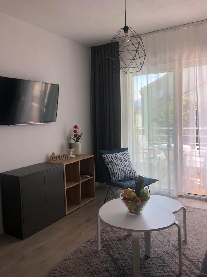 Villa Luxuria Baška Voda Eksteriør billede