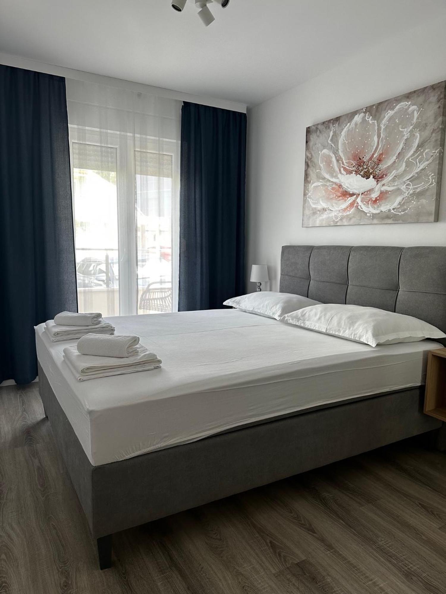 Villa Luxuria Baška Voda Eksteriør billede