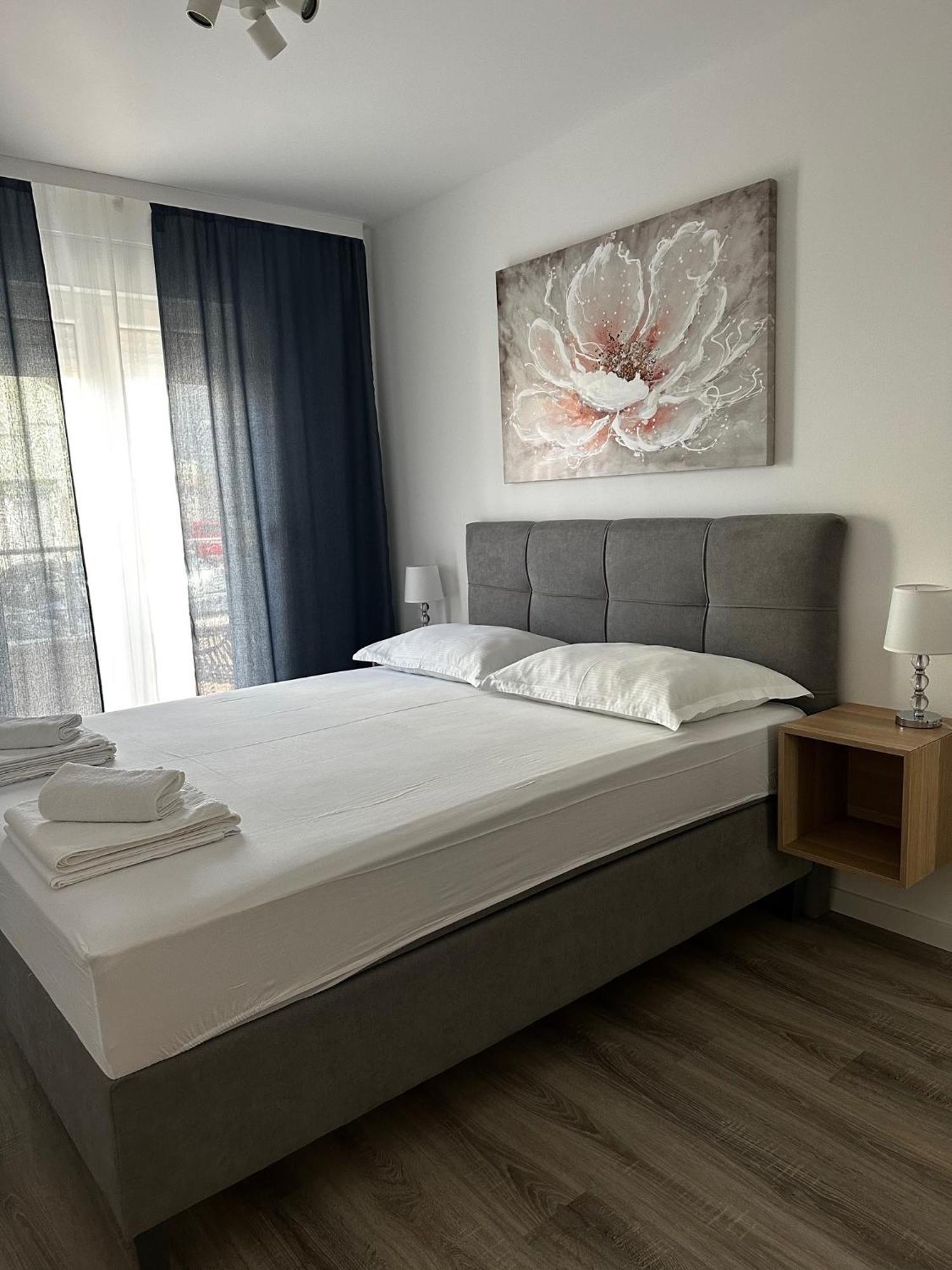 Villa Luxuria Baška Voda Eksteriør billede