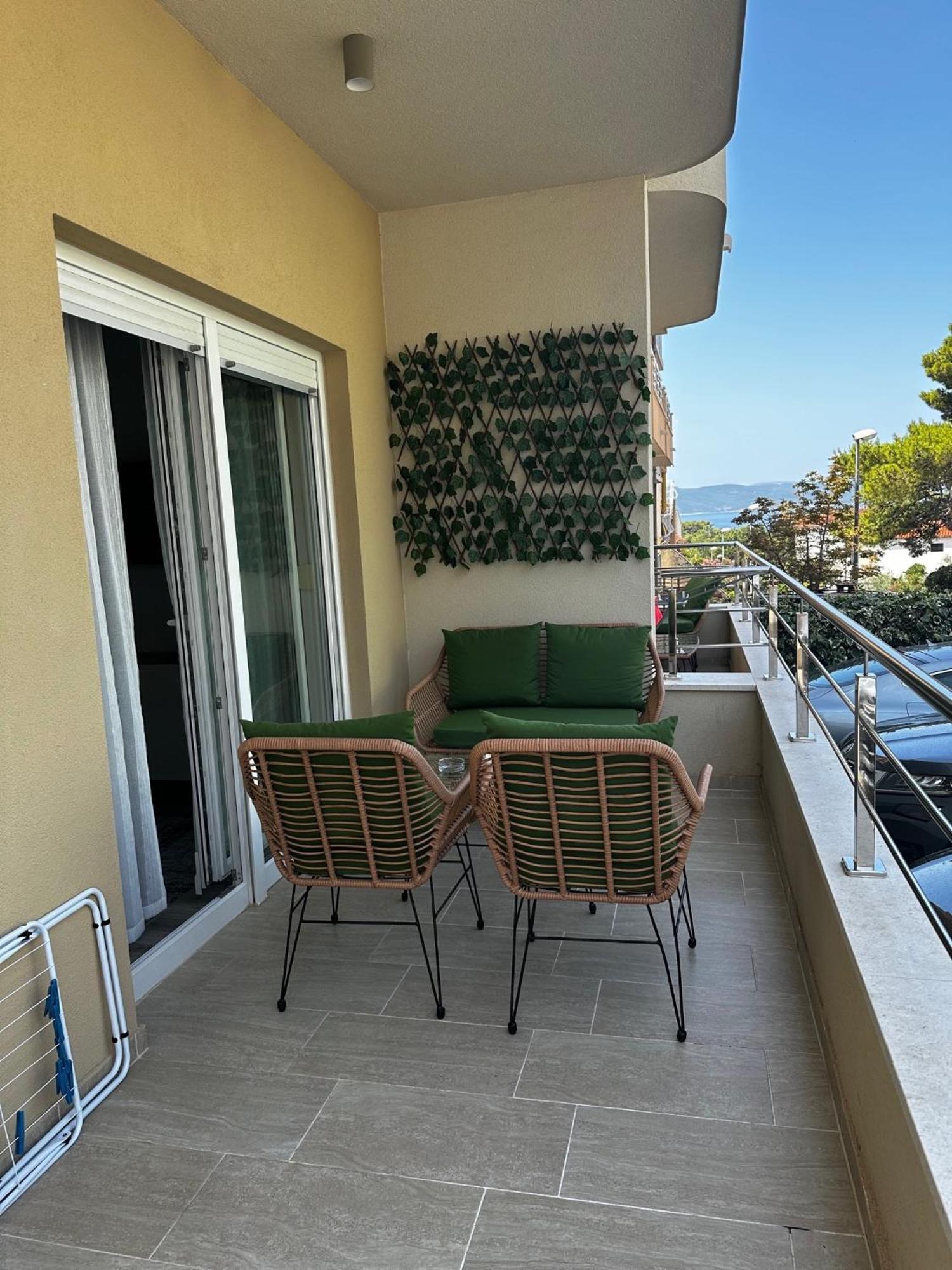 Villa Luxuria Baška Voda Eksteriør billede
